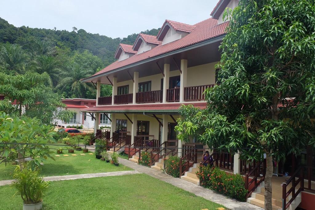 Phumin Apartment Ko Lanta Exteriör bild